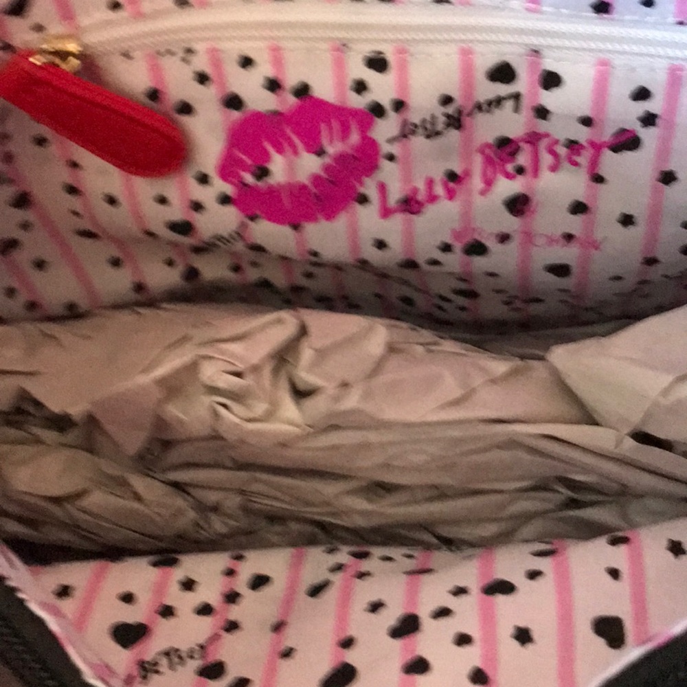 BETSEY JOHNSON SATCHEL/CROSSBODY CATS 78.00 NWT - Picture 4 of 7